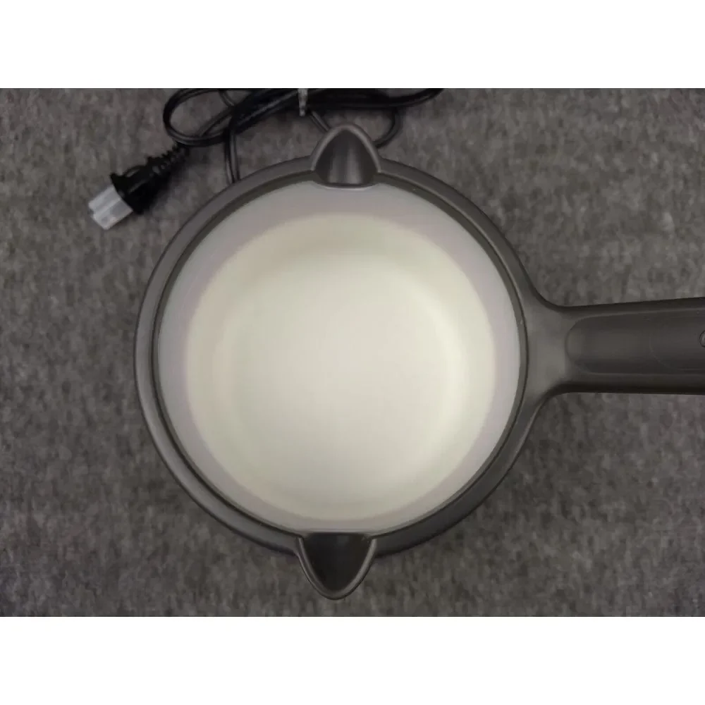Wilton Baking Lot/3 - Candy Melting Pot Christmas Cookie Mold & Gift Treat Bags‎